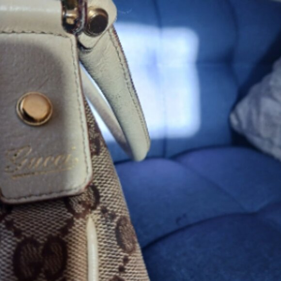 Gucci Handbag - Picture 4 of 6